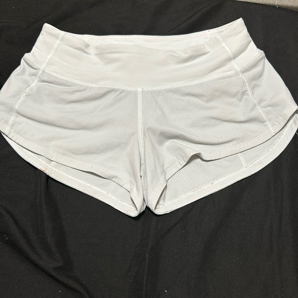 white lululemon shorts speed up size 0 inseam 2.5